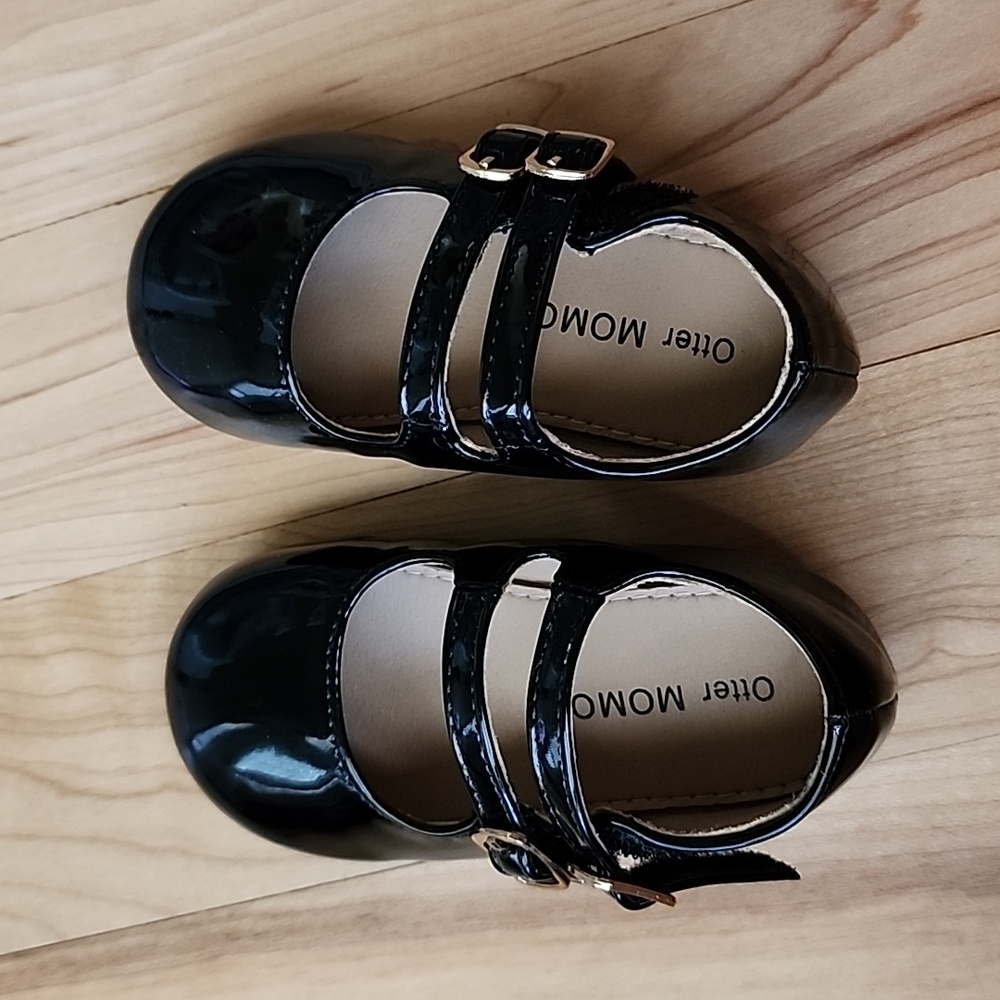 Toddler black dress shoes